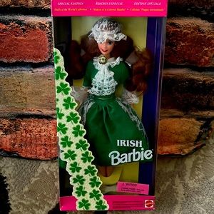 Dolls of the World Collection Irish Barbie 1992